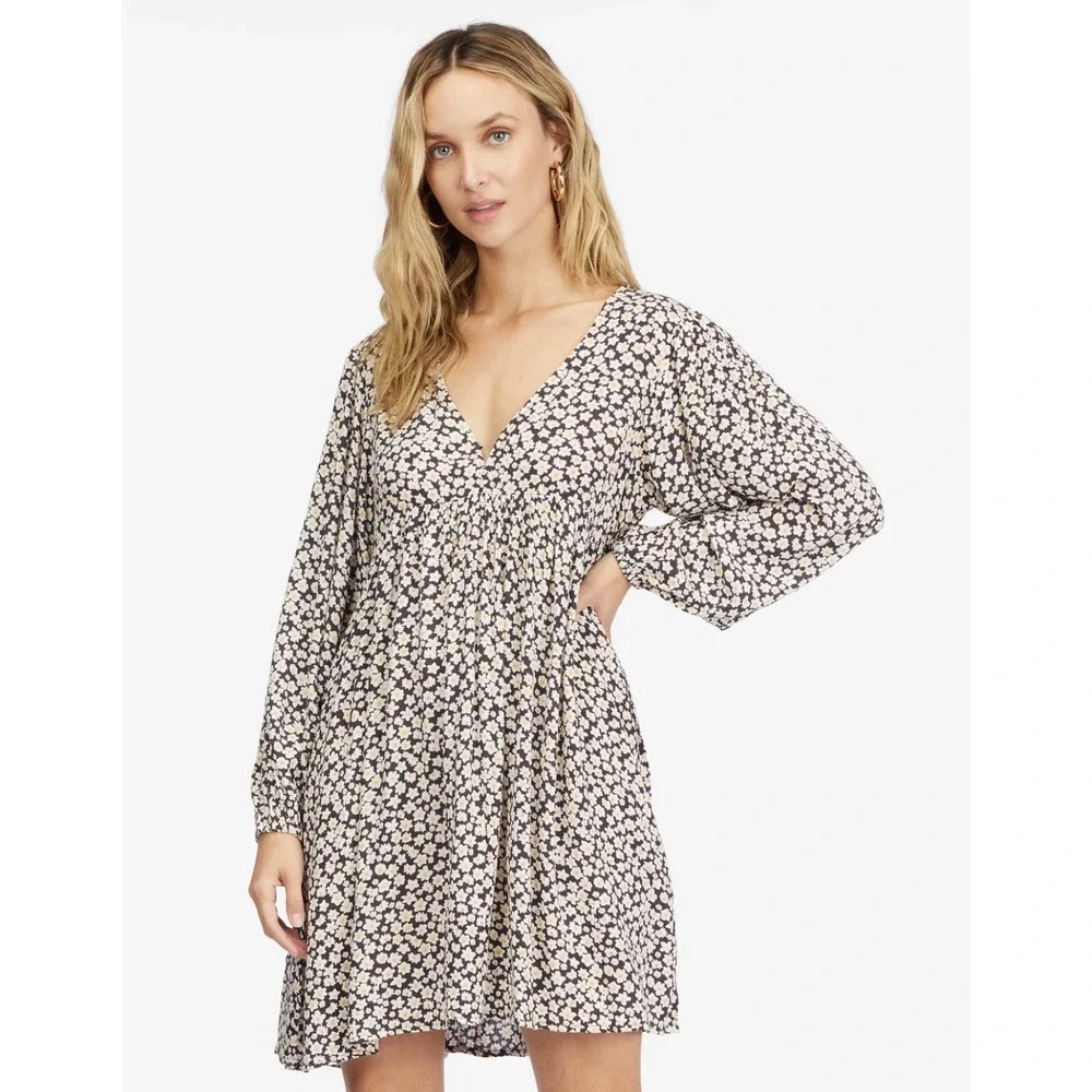 Billabong Dress Secret Wish Womens M Black Ditsy Floral‎ Mini Balloon Sleeve New